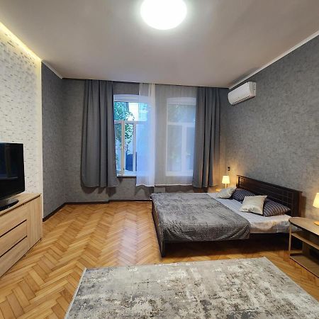 O.O.Apart.2 Çernivtsi Dış mekan fotoğraf