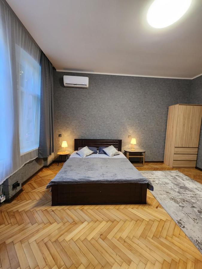 O.O.Apart.2 Çernivtsi Dış mekan fotoğraf